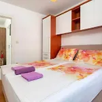 Apartment Valsaline 2182